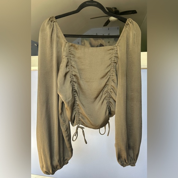 Mable Long Sleeve Milk Maid Top - Picture 2 of 11